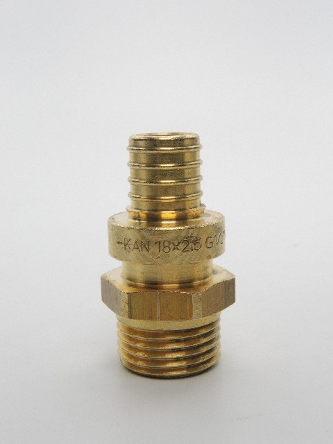 9006.39K ����� ������� KAN-therm �. 18 x 2,5 1/2"� �������� 1/2"� ������