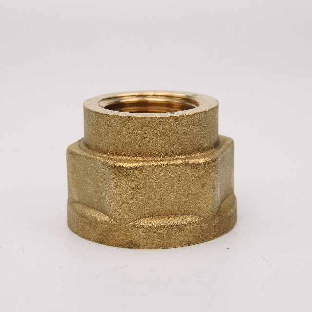 F271 ����� ���������� ������� 3/4" x 1/2" �� ������������ �������� Pattaroni ������
