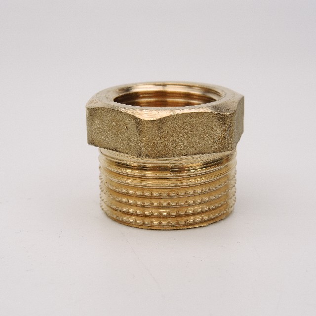 F593 ������� ������� 3/4" x 1/2" �� �������� �� Pattaroni ������