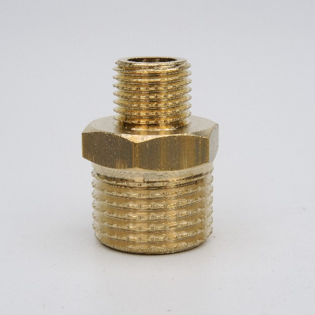 F591 ͳ���� ����������� �������� 1/2" x 1/4" �� ������� ������������ �������� �� Pattaroni ������